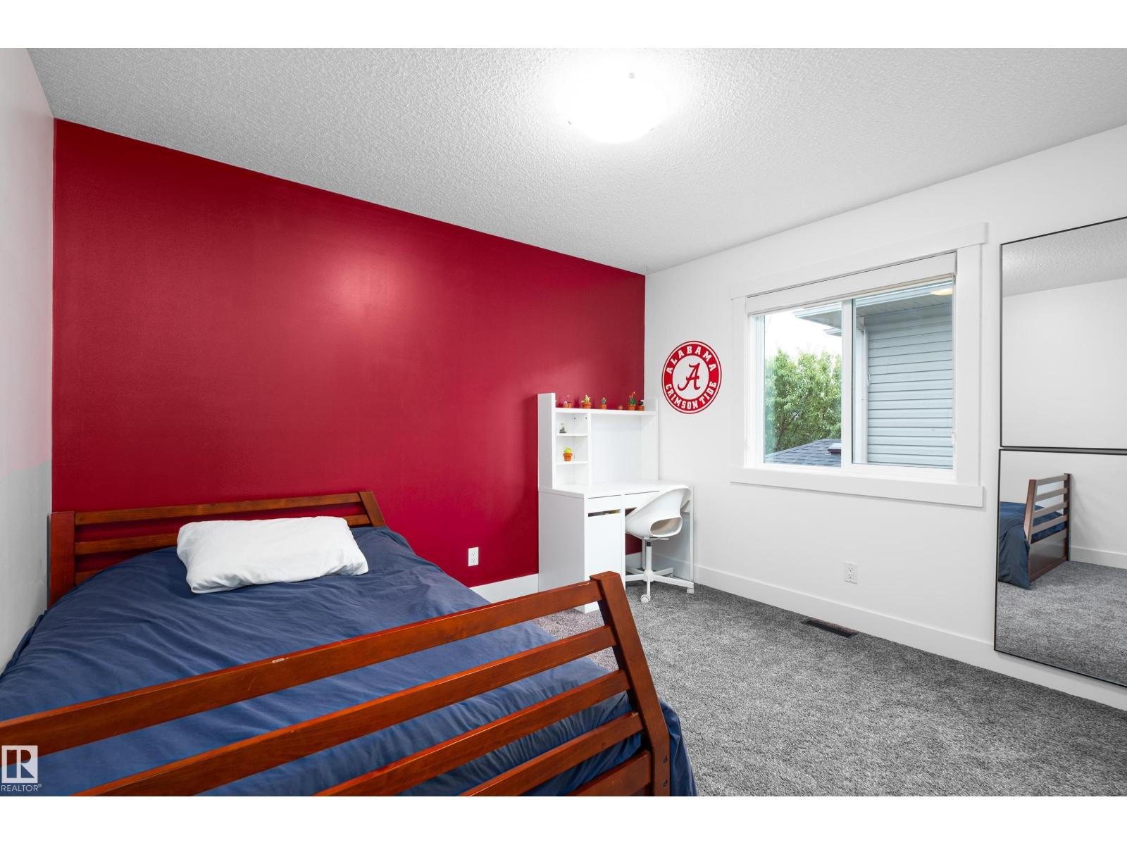 633 FOXTAIL LN - 52