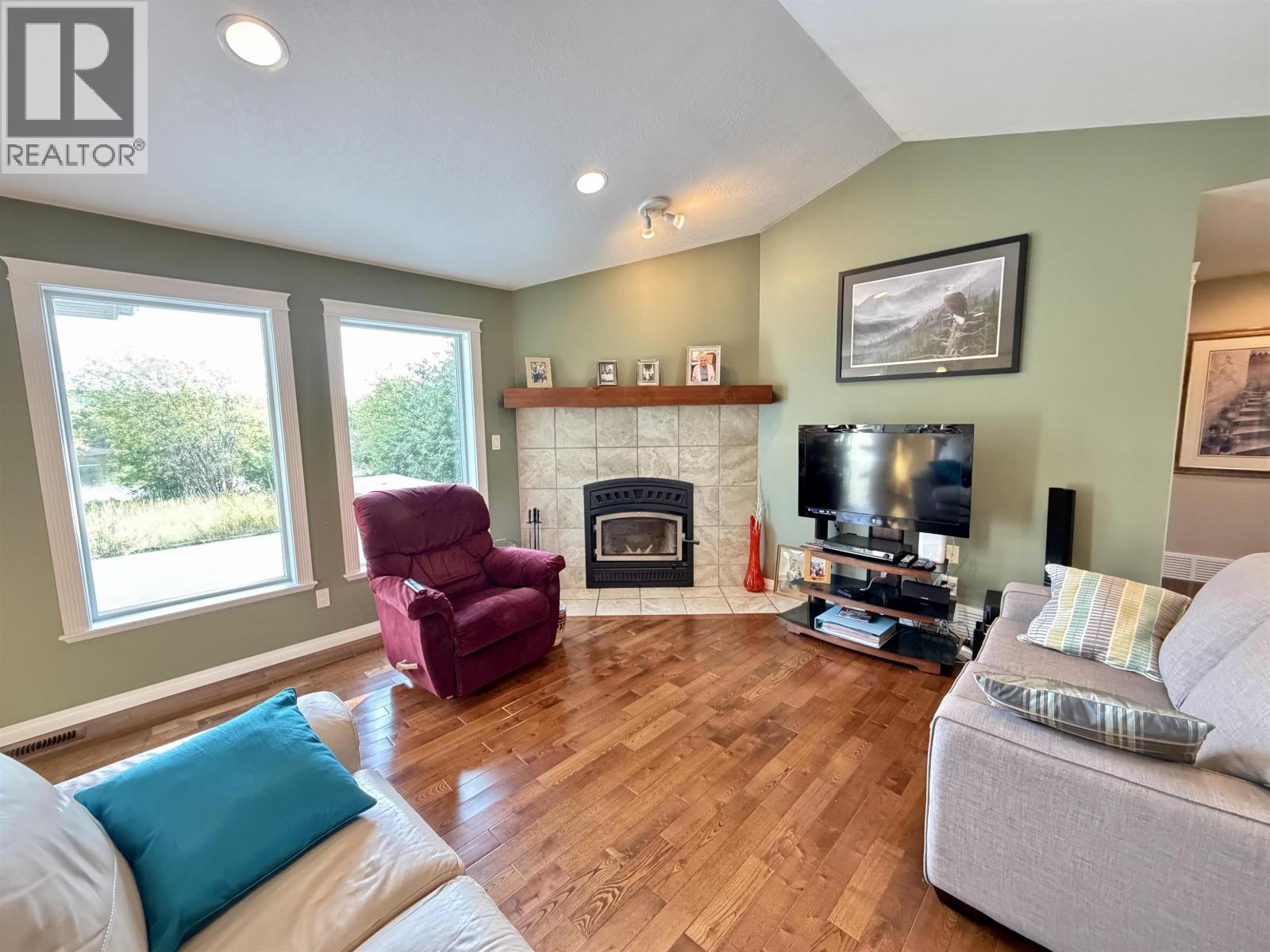 608 REID DRIVE - 20