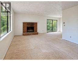 15 Parkcrest Dr, View Royal, BC V9B5L9 Photo 15