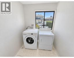 15 Parkcrest Dr, View Royal, BC V9B5L9 Photo 31