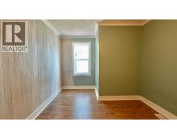 10111 106 Avenue, Peace River, AB T8S1K9 Photo 15