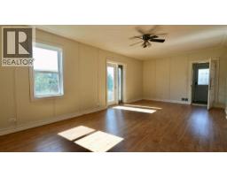 10111 106 Avenue, Peace River, AB T8S1K9 Photo 17