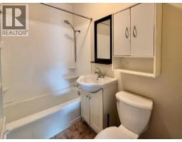 10111 106 Avenue, Peace River, AB T8S1K9 Photo 25