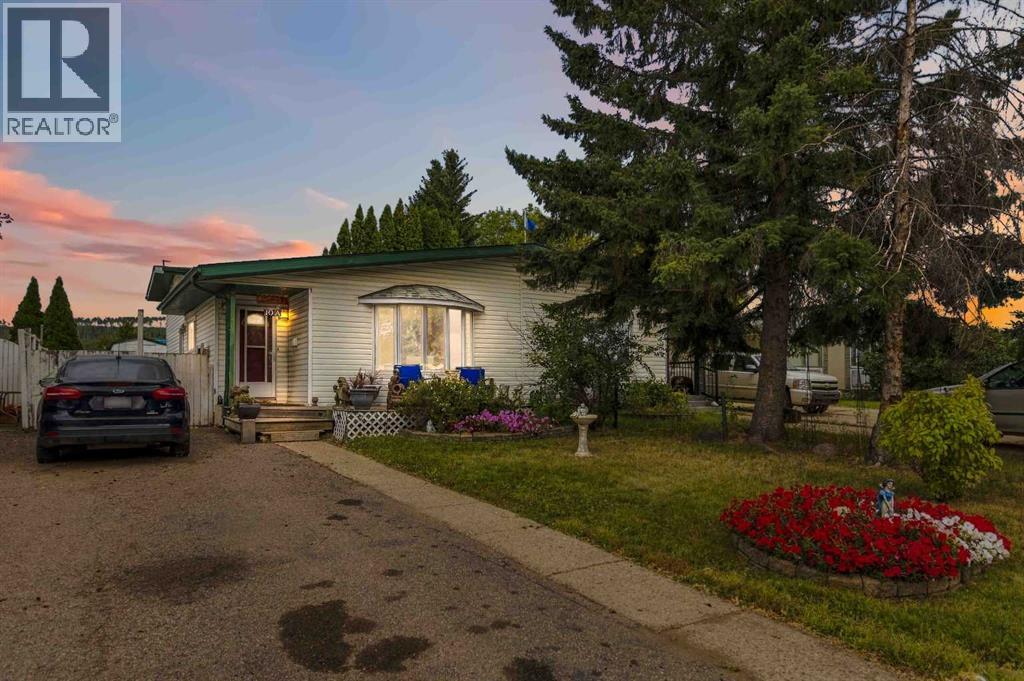 A, 10 Birch Road, Fort McMurray, Alberta, T9H1J7