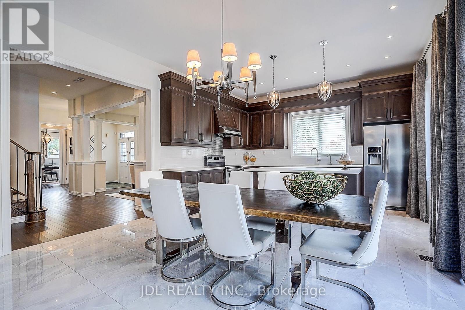 39 JEFFREY NIHDA CRESCENT - 21