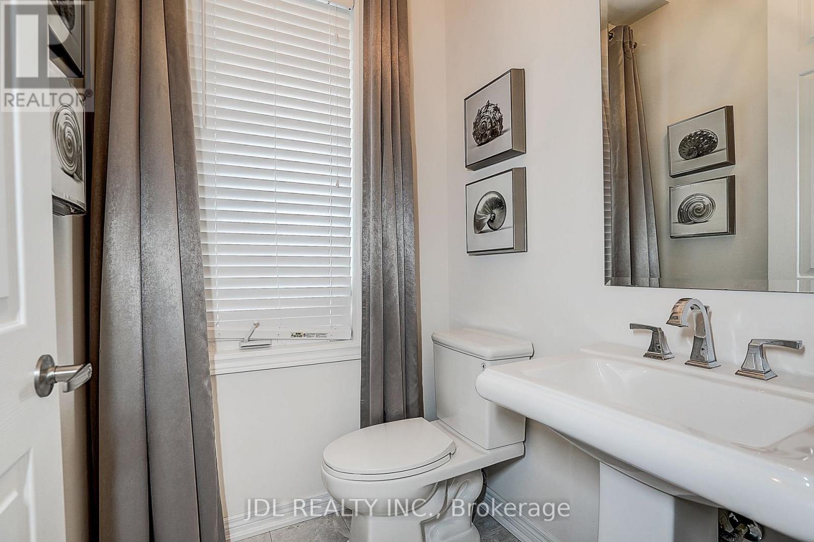 39 JEFFREY NIHDA CRESCENT - 30