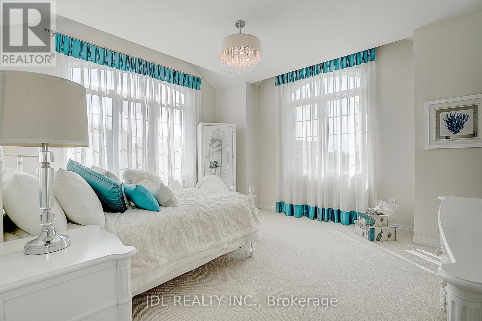 39 JEFFREY NIHDA CRESCENT - 41
