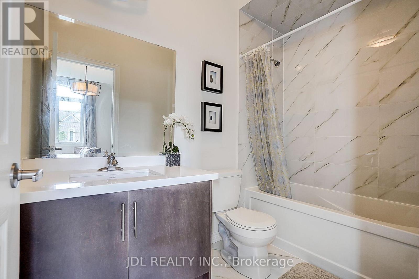 39 JEFFREY NIHDA CRESCENT - 44