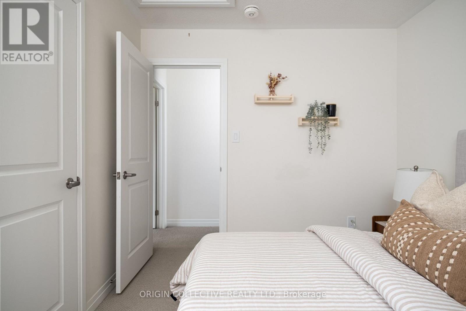45 CARNEROS WAY N - 25