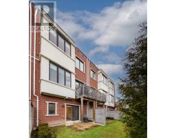 12 Genuine Lane, Richmond Hill, ON L4B0E5 Photo 45