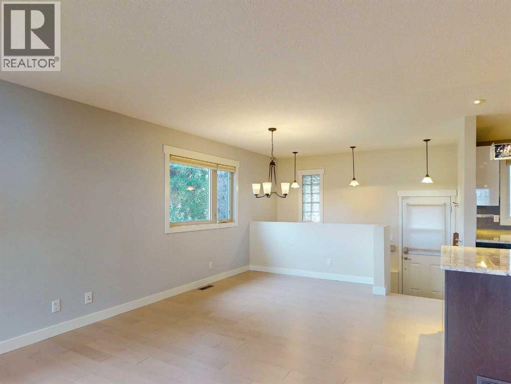 23 Brown Crescent NW - 7