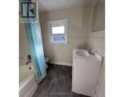 123 Henry Street, Barrie, ON L4N1E2 Photo 6