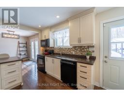 3304 Goldstein Road, Severn, ON L0K2B0 Photo 12