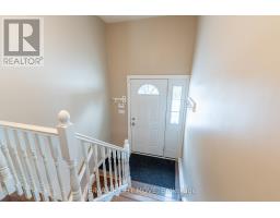 Kitchen - 3304 Goldstein Road, Severn, ON L0K2B0 Photo 7