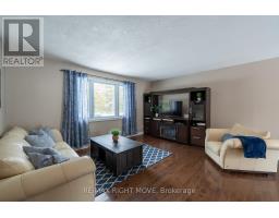Laundry room - 3304 Goldstein Road, Severn, ON L0K2B0 Photo 8