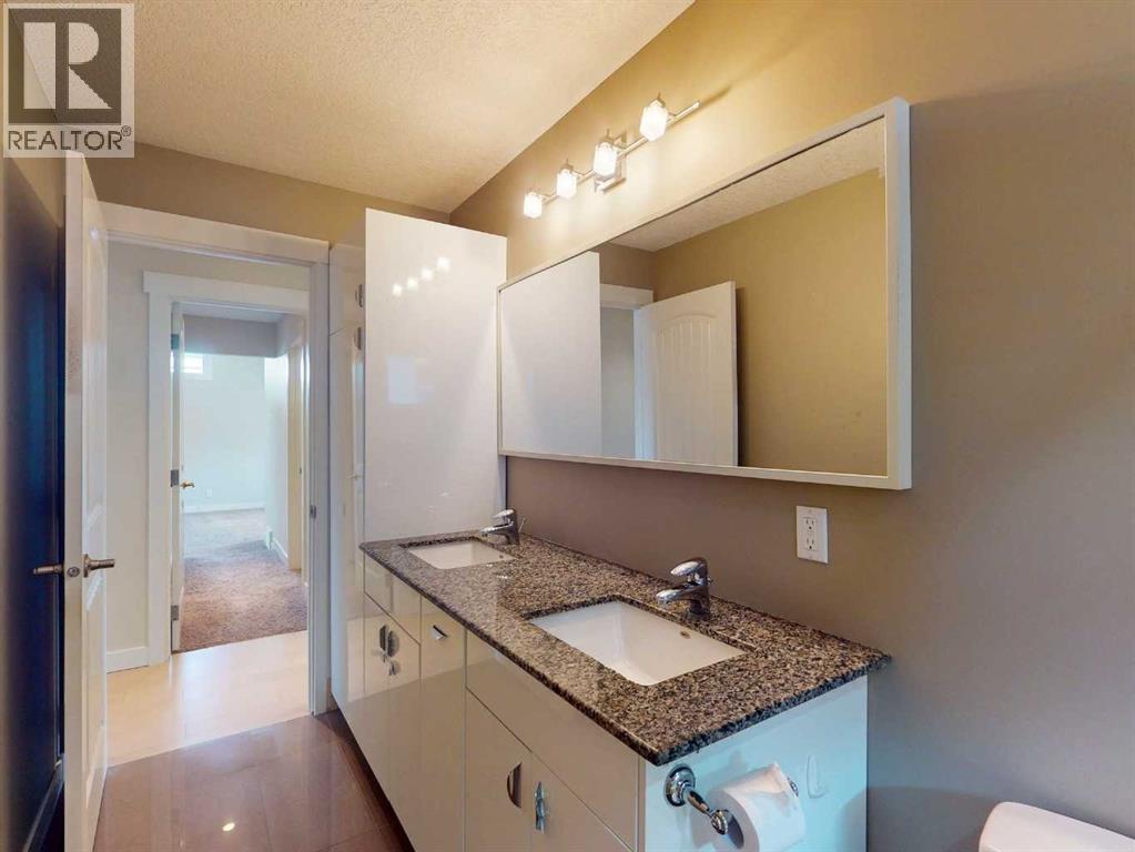 23 Brown Crescent NW - 23