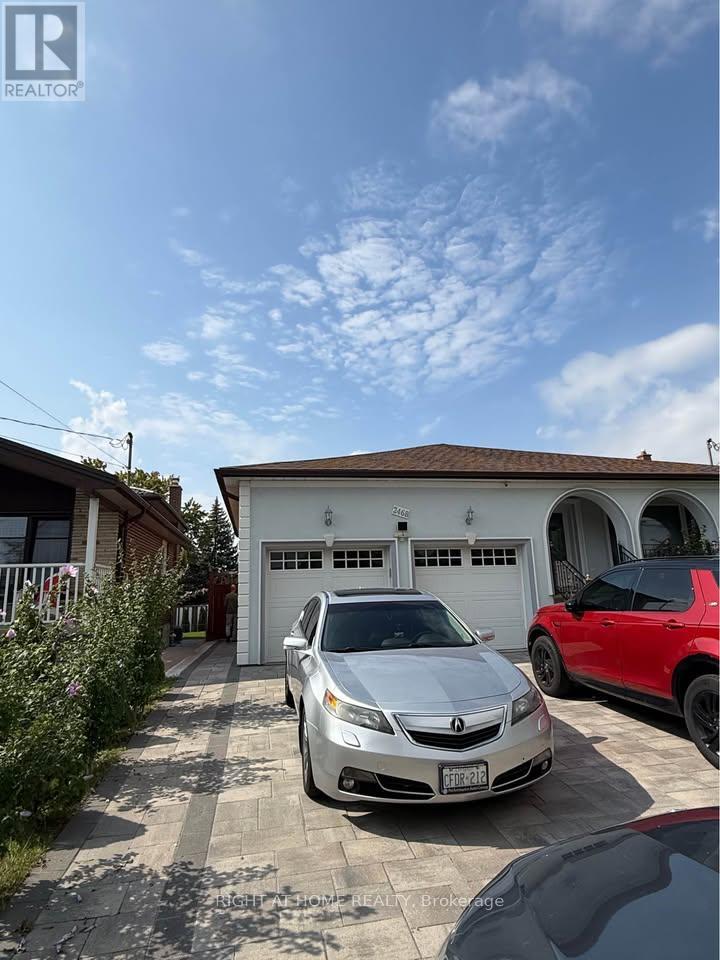 Photo of 2468 Hensall Street