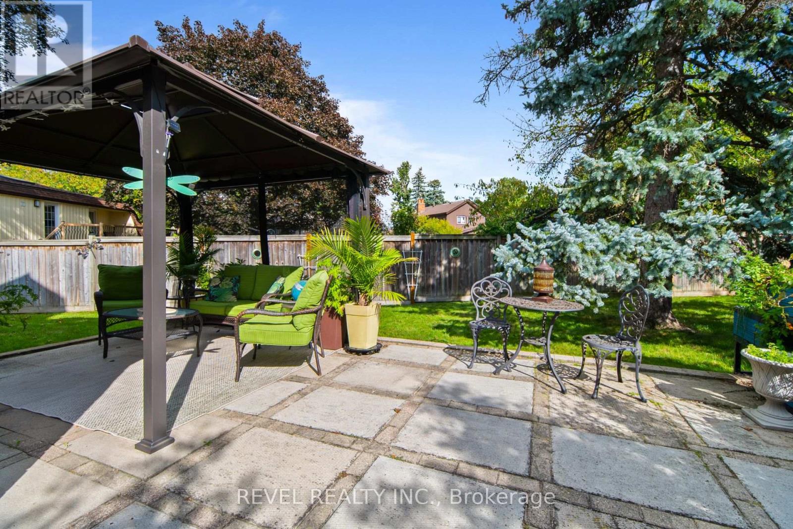 7034 ESTORIL ROAD - 32