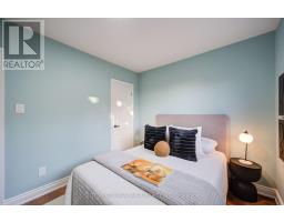 78 Clayhall Crescent, Toronto, ON M3J1W6 Photo 22