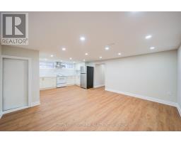 78 Clayhall Crescent, Toronto, ON M3J1W6 Photo 37
