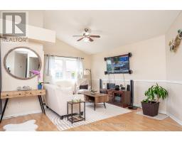 Living room - 159 - 85 Bristol Road, Mississauga, ON L4Z3P3 Photo 6