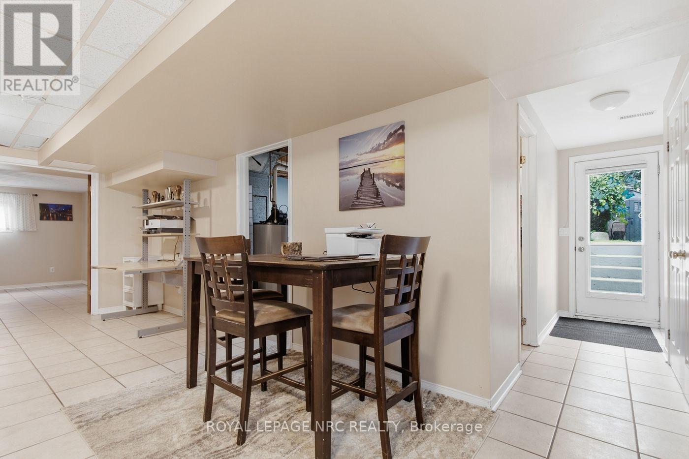 39 WEST FARMINGTON DRIVE - Image 27