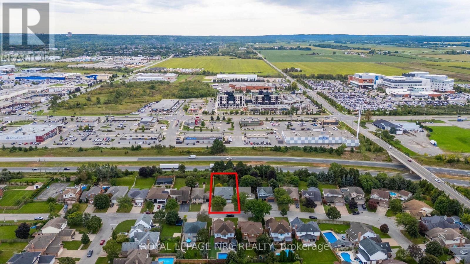 39 WEST FARMINGTON DRIVE - Image 44