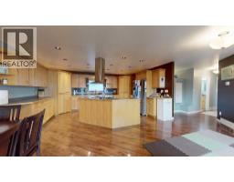Family room - 5707 46 Avenue, Stettler, AB T4K1J2 Photo 9