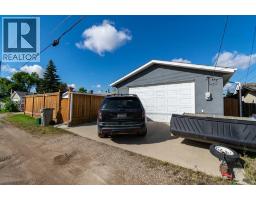5707 46 Avenue, Stettler, AB T4K1J2 Photo 43