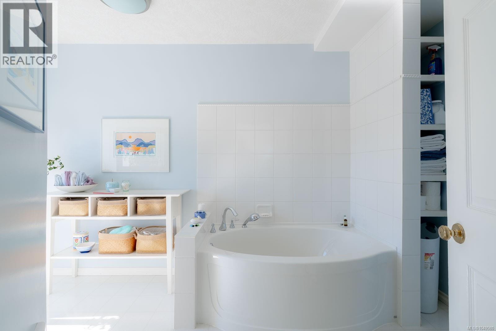 205 Scarborough Pl - Image 34