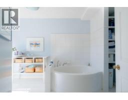 205 Scarborough Pl, Nanaimo, BC V9T5L3 Photo 34