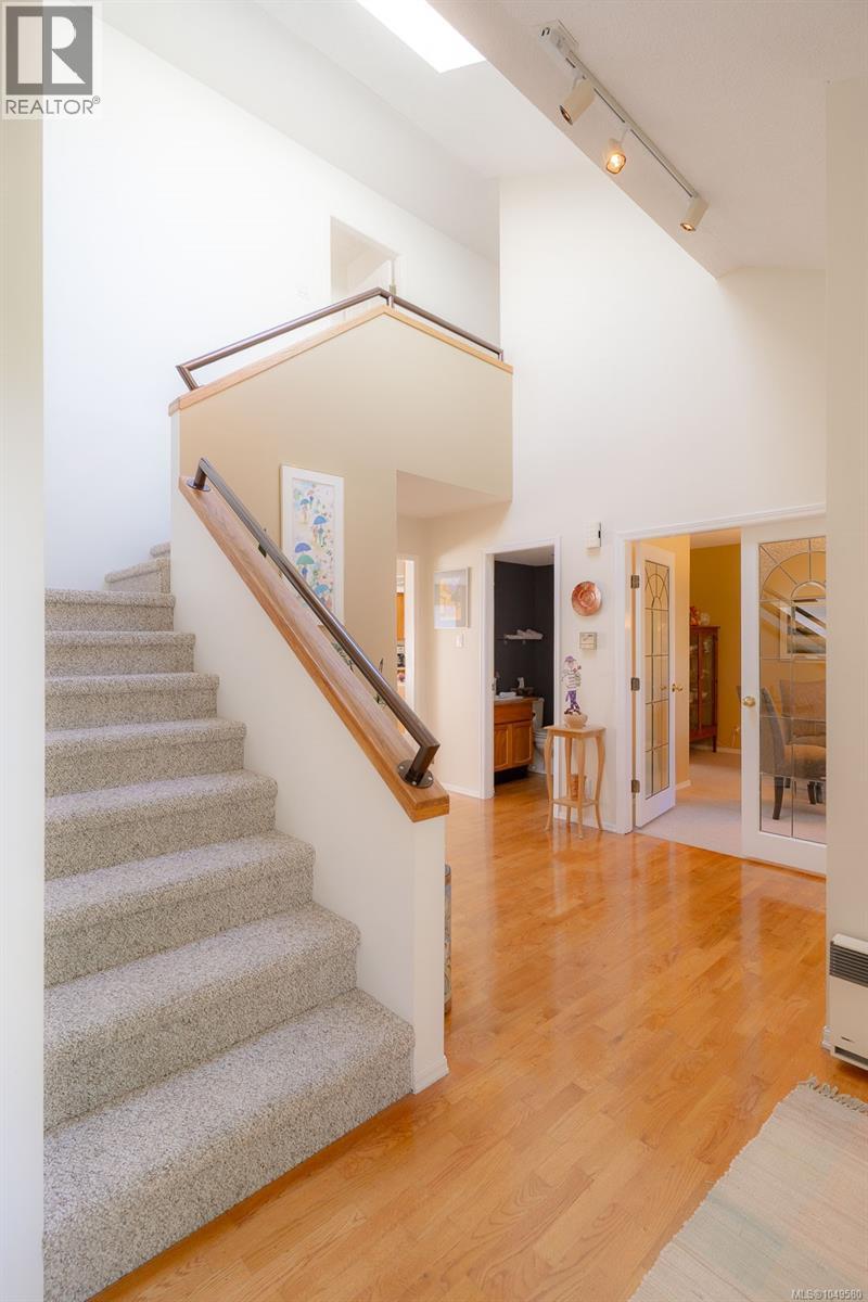 205 Scarborough Pl - 7
