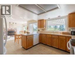 Den - 205 Scarborough Pl, Nanaimo, BC V9T5L3 Photo 11