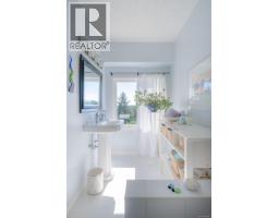 205 Scarborough Pl, Nanaimo, BC V9T5L3 Photo 35