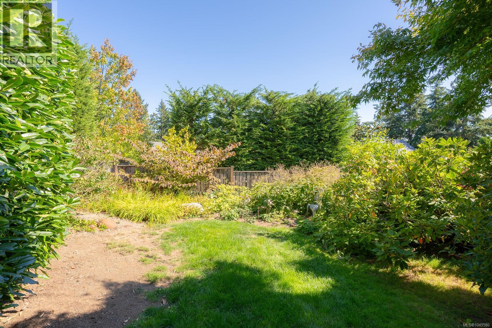205 Scarborough Pl - Image 57