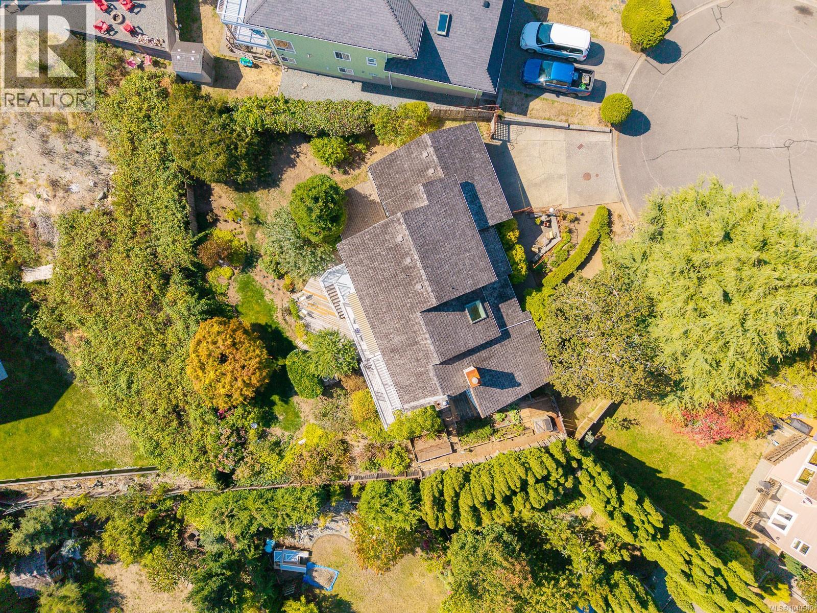 205 Scarborough Pl - 74