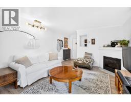 306 22347 Lougheed Highway, Maple Ridge, BC V2X2T3 Photo 9