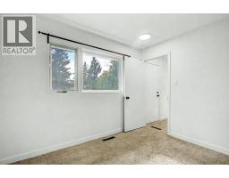 4pc Bathroom - 2015 Palliser Drive Sw, Calgary, AB T2V3R9 Photo 10