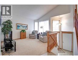 49 Thornfield Close SE - photo 5