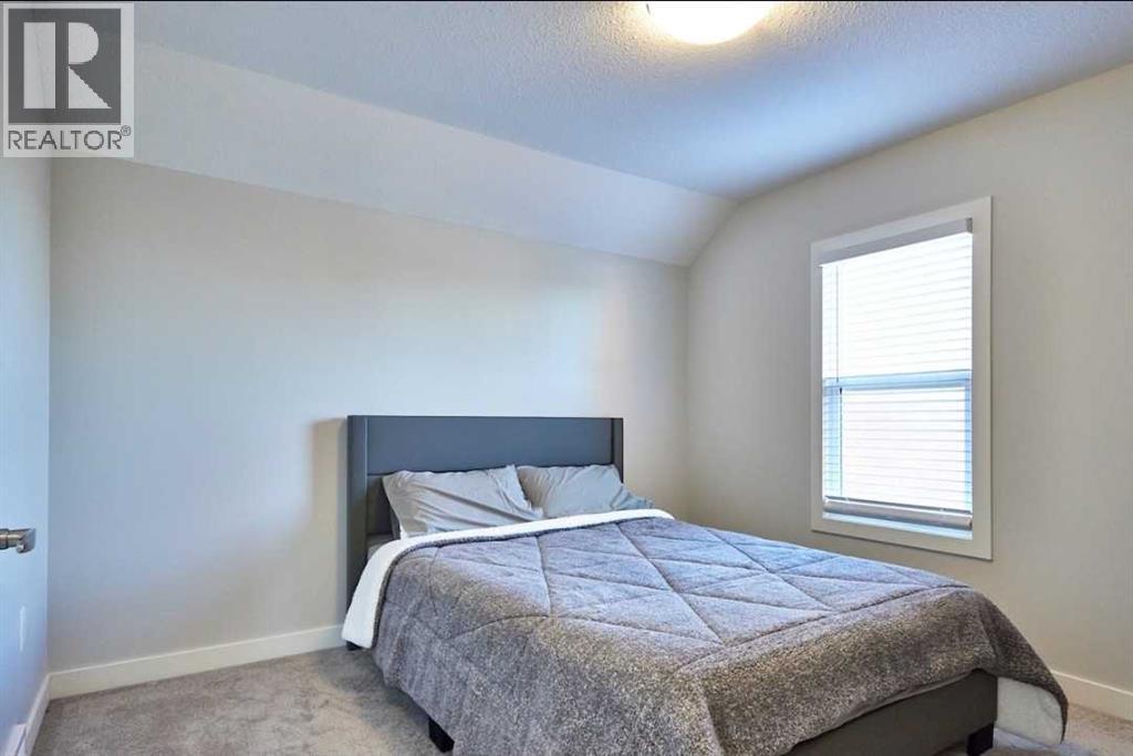 432 5 Street SE - 6