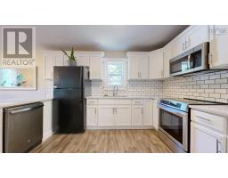 204 Rodney Street, Shelburne, NS B0T1W0 Photo 15