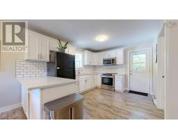 204 Rodney Street, Shelburne, NS B0T1W0 Photo 17