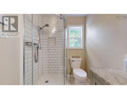 204 Rodney Street, Shelburne, NS B0T1W0 Photo 23