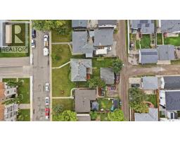 7711 39 Avenue Nw, Calgary, AB T3B1X4 Photo 18