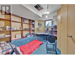 96 Harbord Street, Toronto, ON M5S1G6 Photo 20