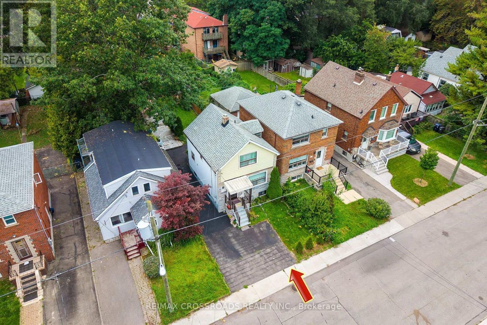 36 MCDONALD AVENUE - 6