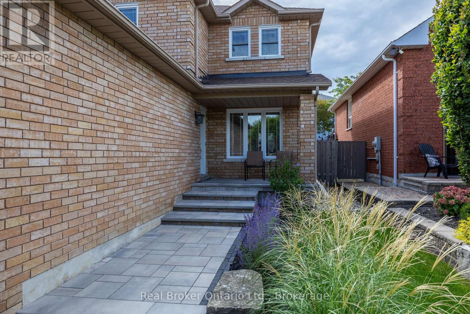 75 Bonathon Crescent, Clarington, ON photo 6