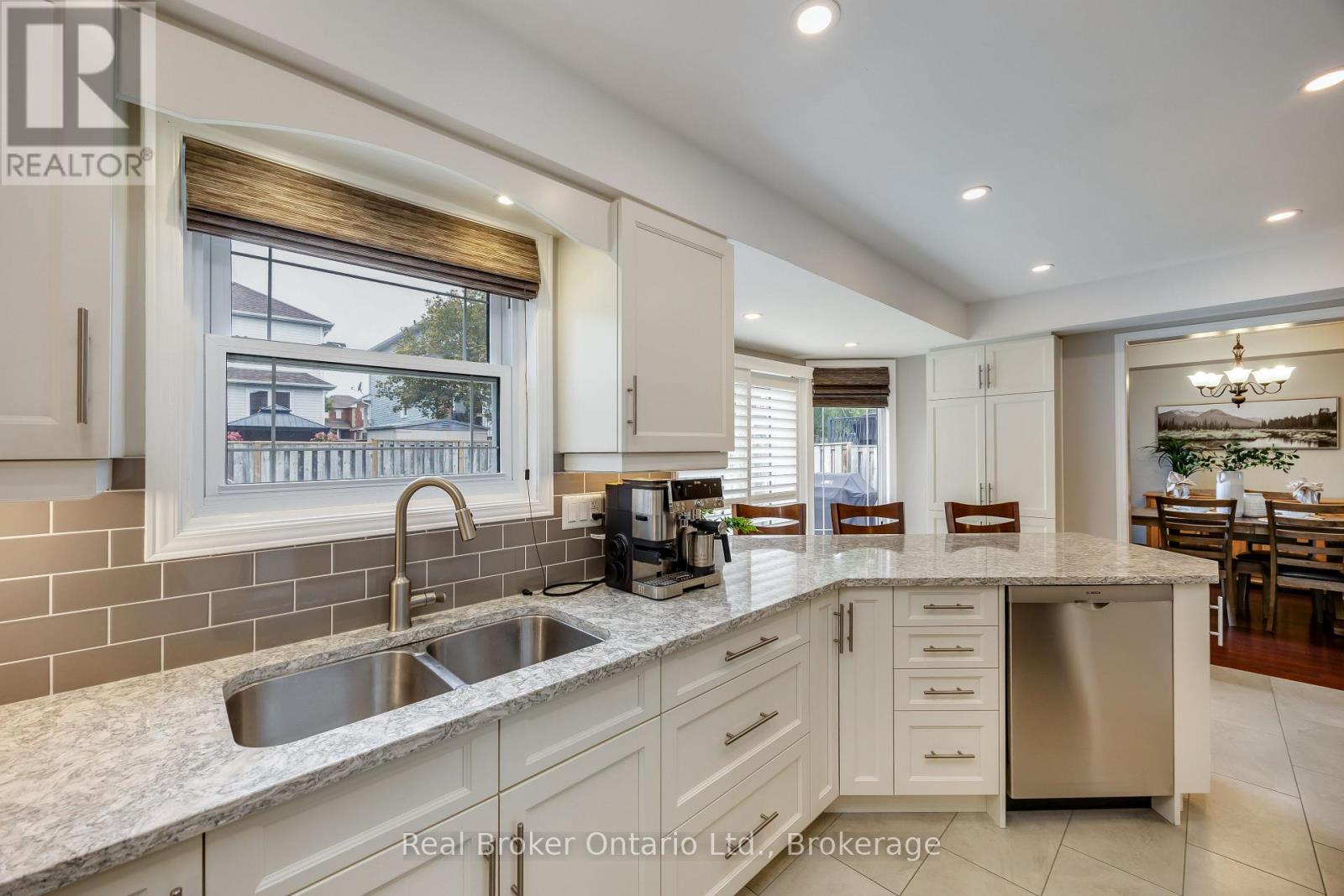 75 Bonathon Crescent, Clarington, ON photo 9