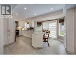 Family room - 75 Bonathon Crescent, Clarington, ON L1C5B9 Photo 7