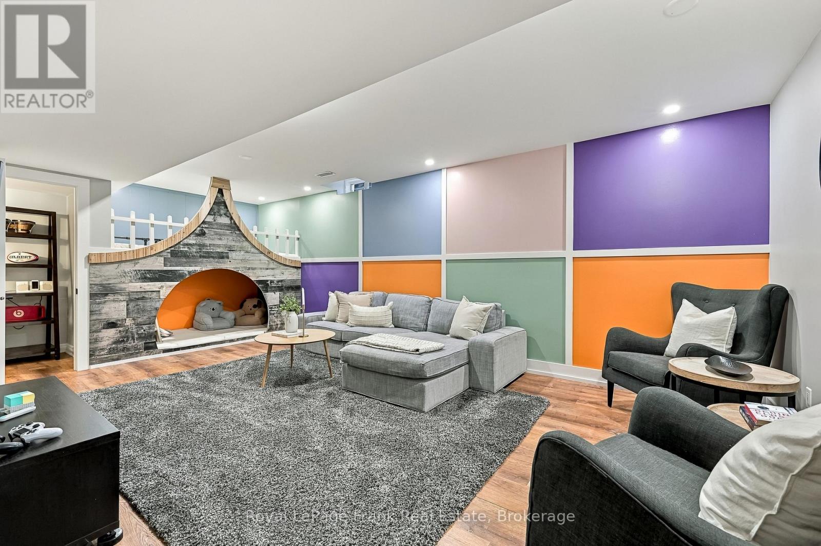 6 FOXBURY ROAD - Image 37